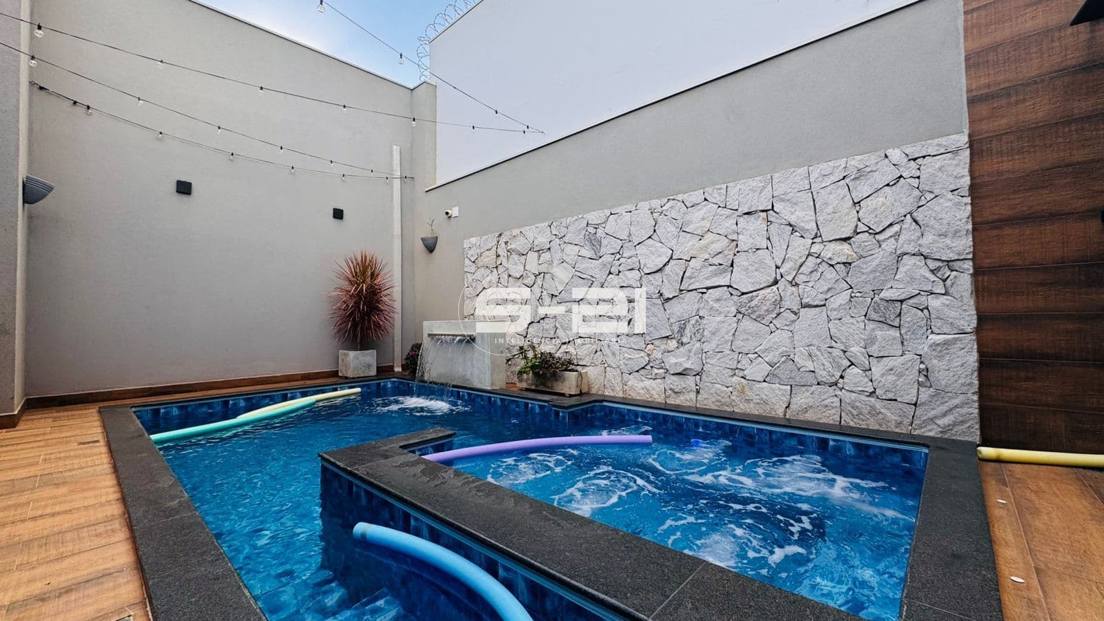 Casa Alto Padrão, Jardim Santa Lúcia - Franca/SP