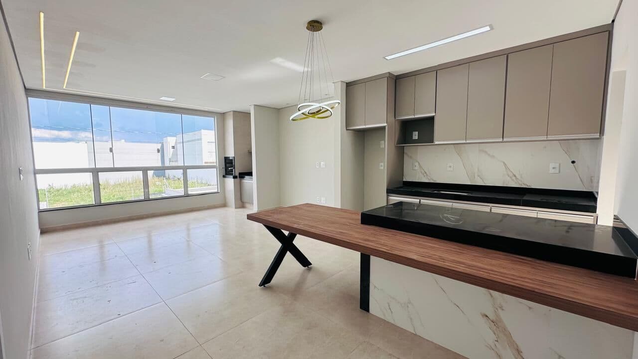 Apartamento à Venda, Jardim Botânico - Franca/SP