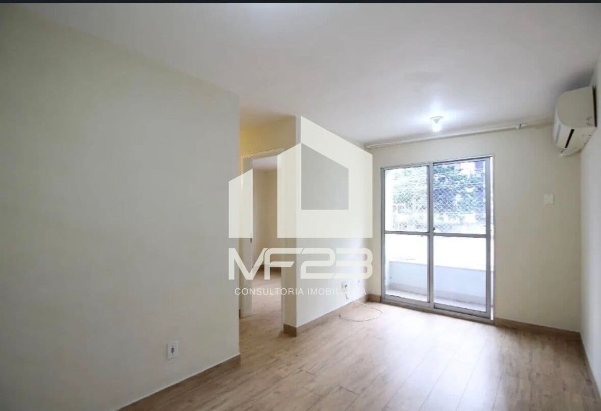 Apartamento no Bairro Taquara