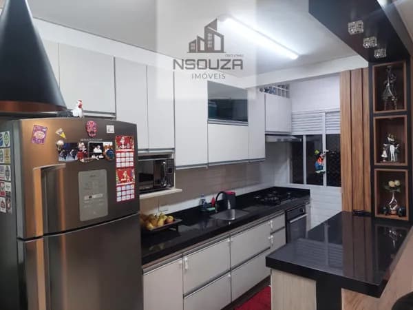 Apartamento com 03 Dormitórios um suíte