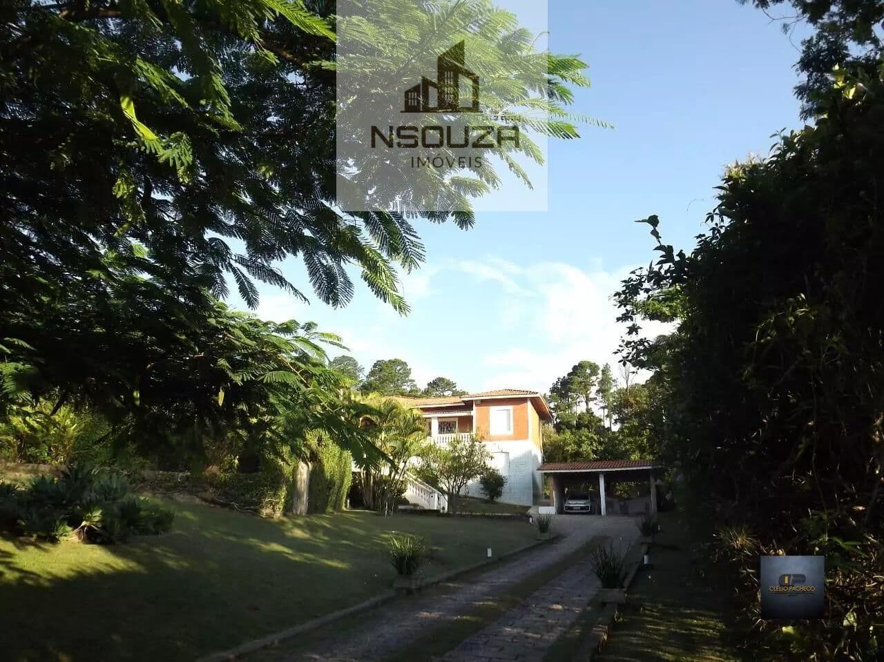 Chácara Com 02 Casas em Valinhos/SP