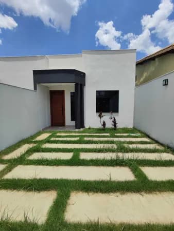 Linda Casa Nova em Sete Lagoas / MG.