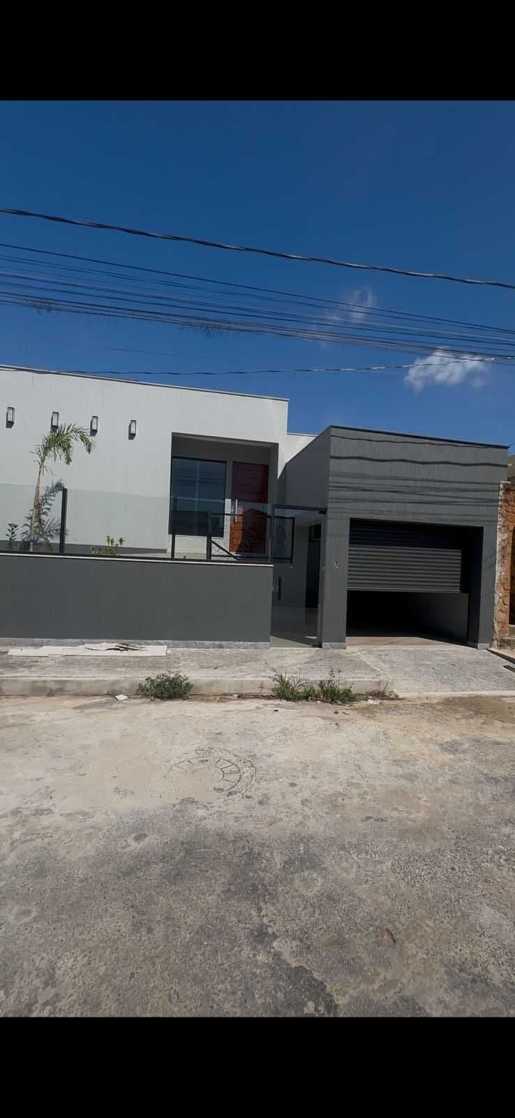 Casa no Montreal com amplo espaço pra lazer
