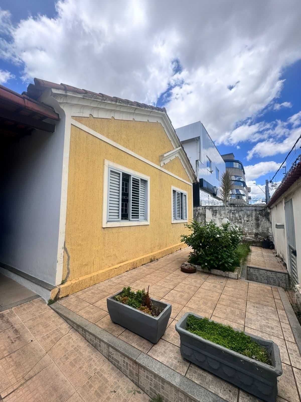 Casa ponto comercial Central