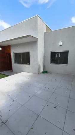 CASA EXCLUSIVA À VENDA – BAIRRO ALVORADA-2