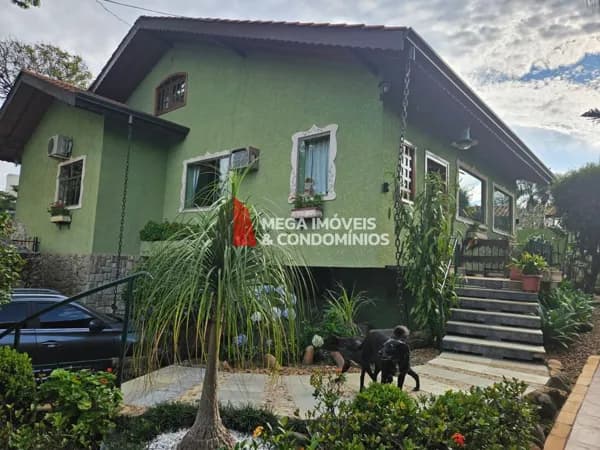 Sobrado com 3 dormitórios à venda, 265 m² por R$ 1.900.000,00 - Jardim Tapajós - Atibaia/SP
