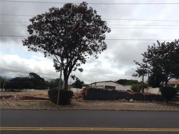 Terreno à venda, 7000 m² por R$ 12.600.000,00 - Centro - Atibaia/SP