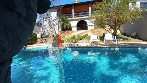 Casa Padrão a venda no Jardim dos Pinheiros