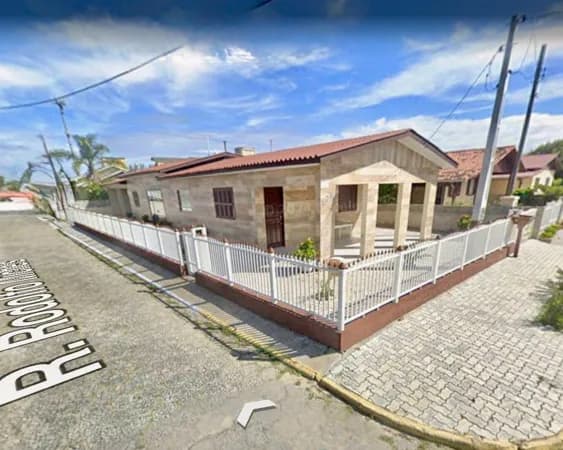 Casa em Balneário Arroio do Silva - Balneário Arroio do Silva