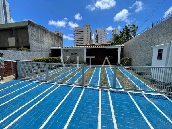 Casa Comercial de Alto Padrão em Casa Forte, Recife/PE