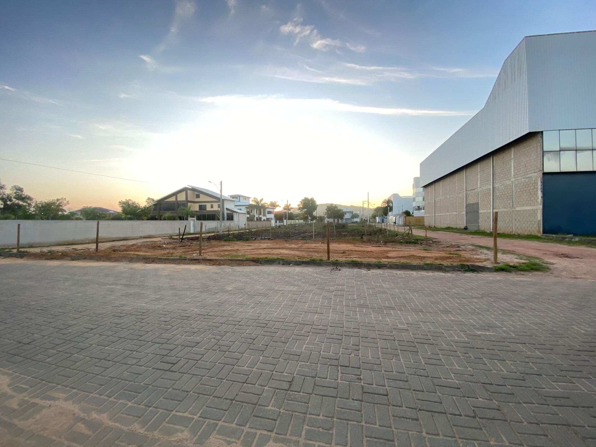 Terreno com localização privilegiada em Itaóca Praia