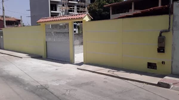 Casa Térrea com Amplo Terreno e Área Gourmet