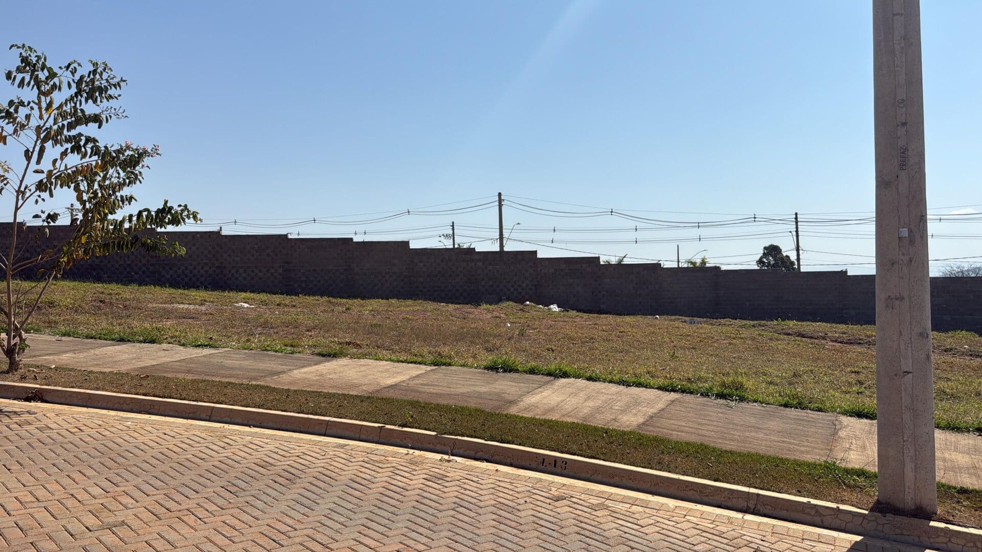 LOTE A13 - VALE VERDE II