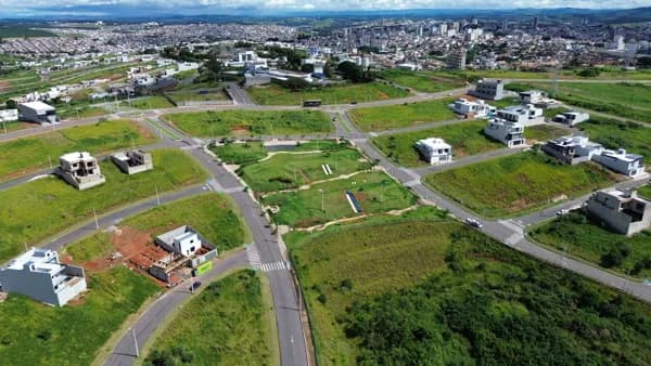PRAÇA DA MATA - LOTE