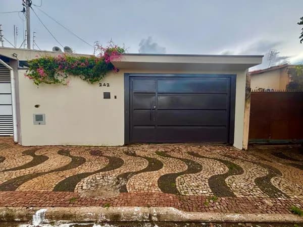 Casa em Jardim Nova Santa Rita, Leme/SP