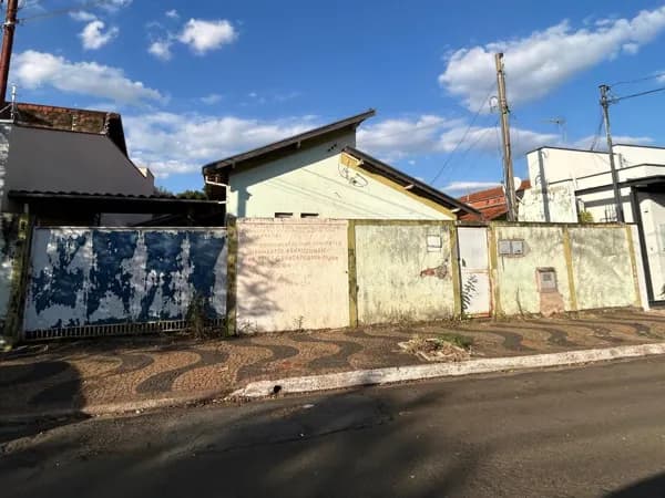 Casa em Leme - Centro