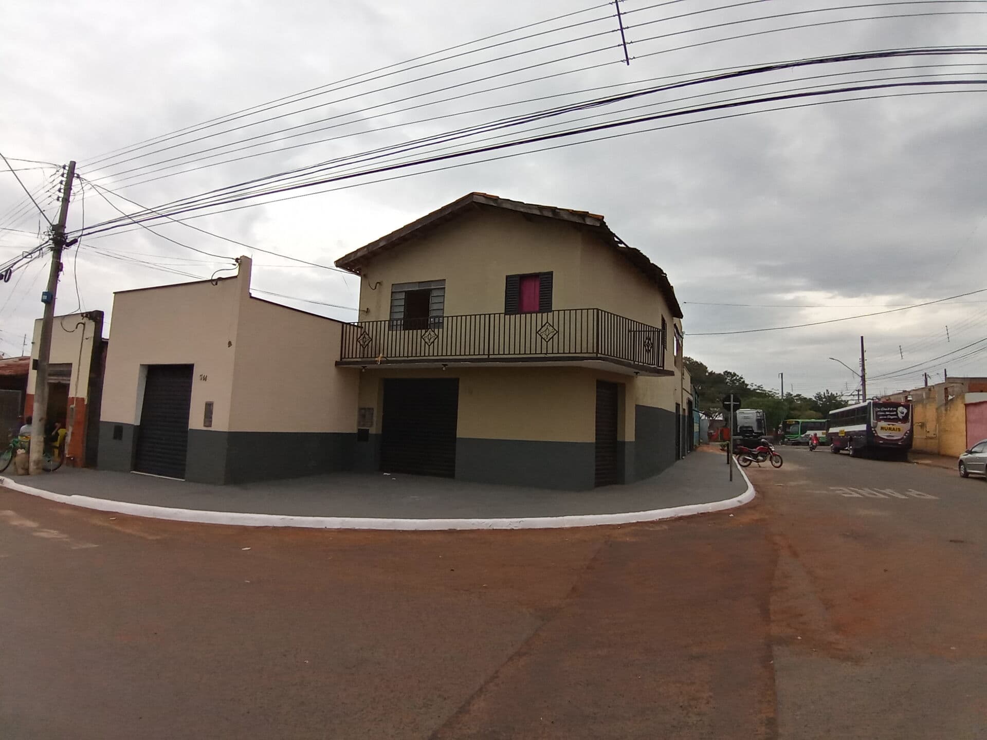 Sobrado em Leme - Jardim Adelina