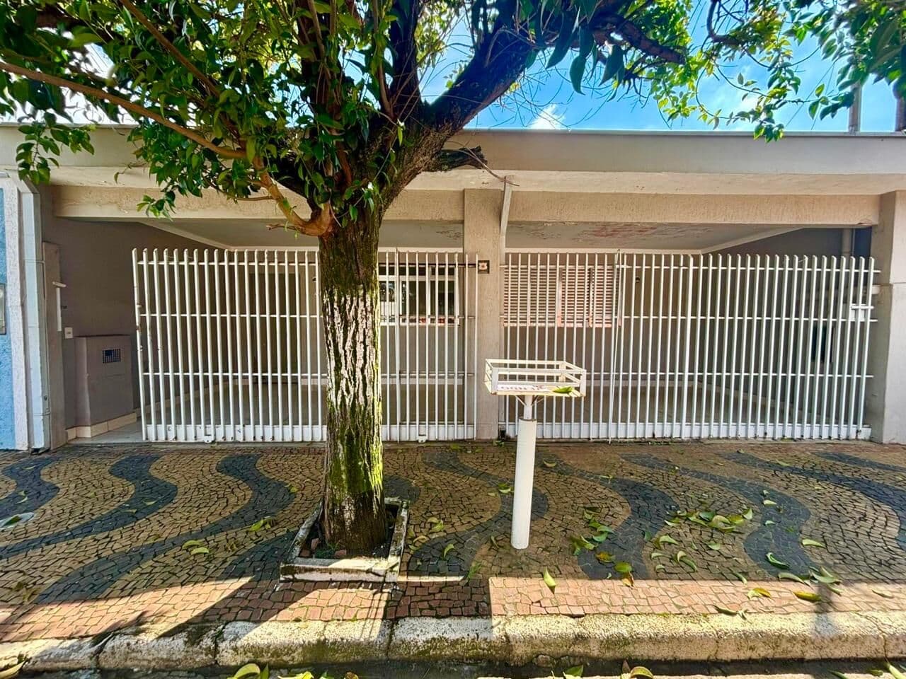 Casa em Vila Bom Jesus, Leme/SP