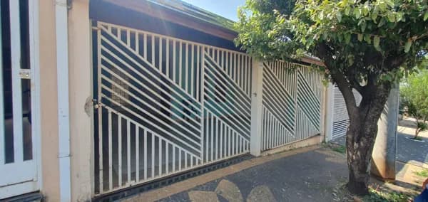 Casa em Leme - Jardim Nova Era