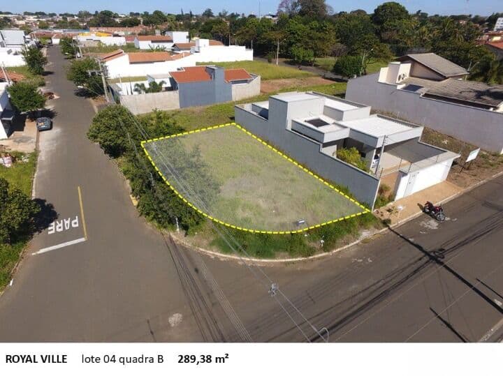 Lote/Terreno em Leme - Jardim Royal Ville