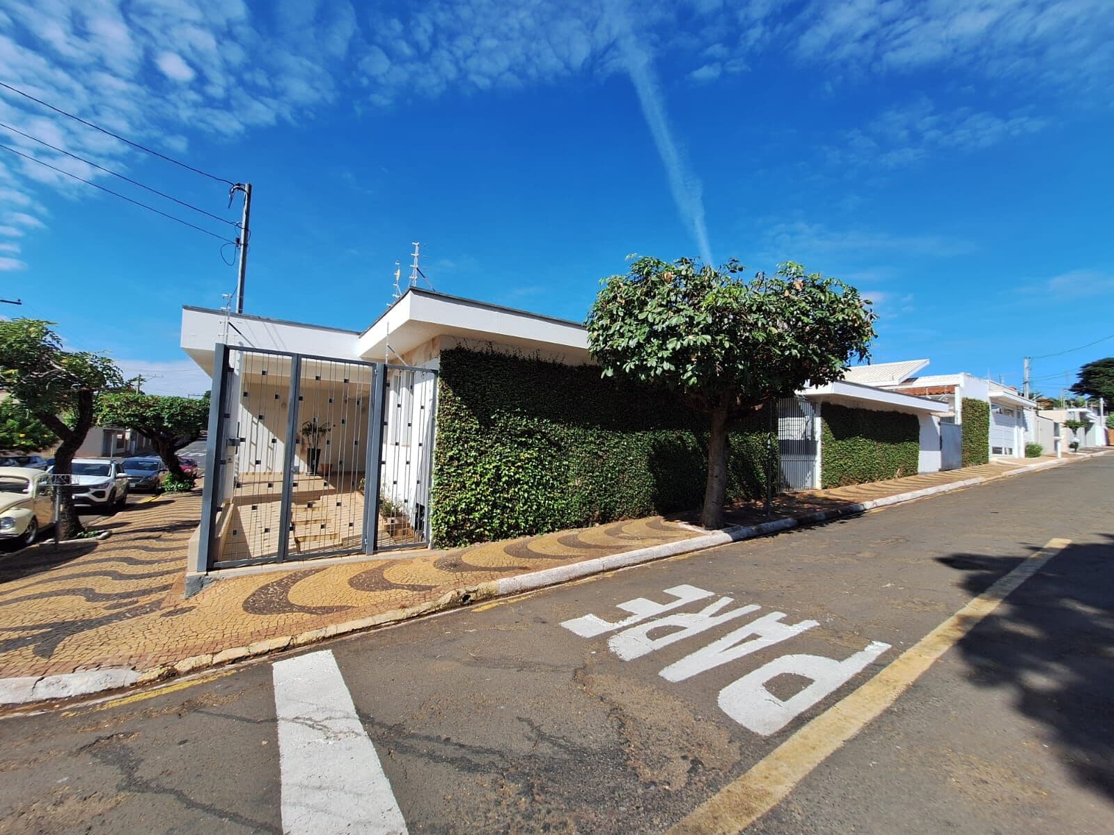 Casa em Leme - Centro