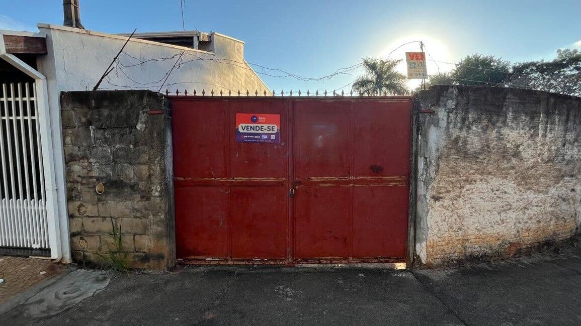 Lote/Terreno em Leme - Vila Bom Jesus