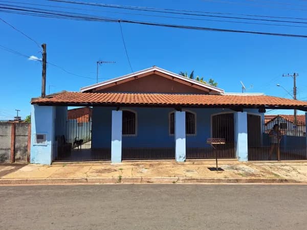 Casa em Leme - Jardim Santana