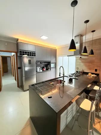 Casa em Leme - Parque Residencial Itamaraty