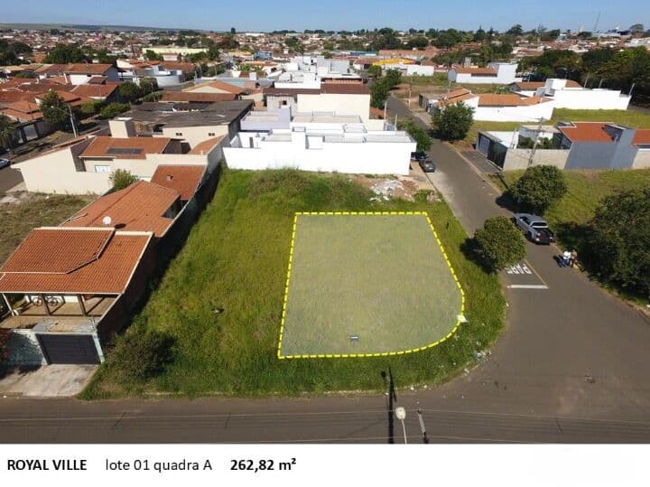 Lote/Terreno em Leme - Jardim Royal Ville