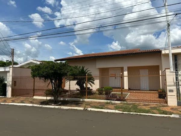Casa Espaçosa na Vila Bela Vista
