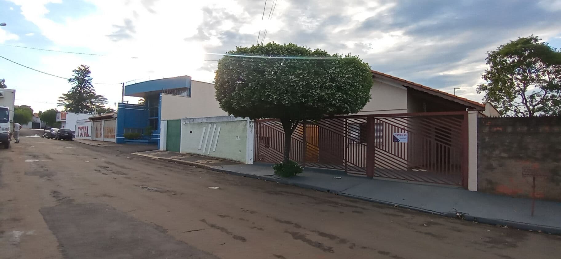 Casa em Leme - Parque Residencial Itamaraty
