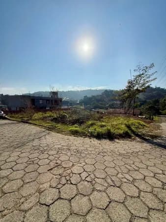 Terreno de Alto Padrão - 497,49 m² | Próximo ao SESC | Parcelamento Direto!