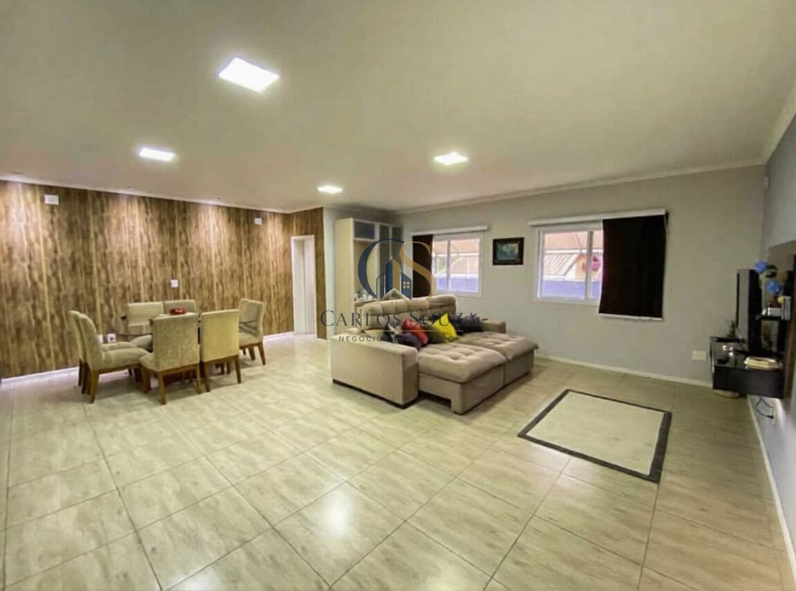 Espaço, Conforto e Localização: Conheça Esta Casa na Vila Brasileira