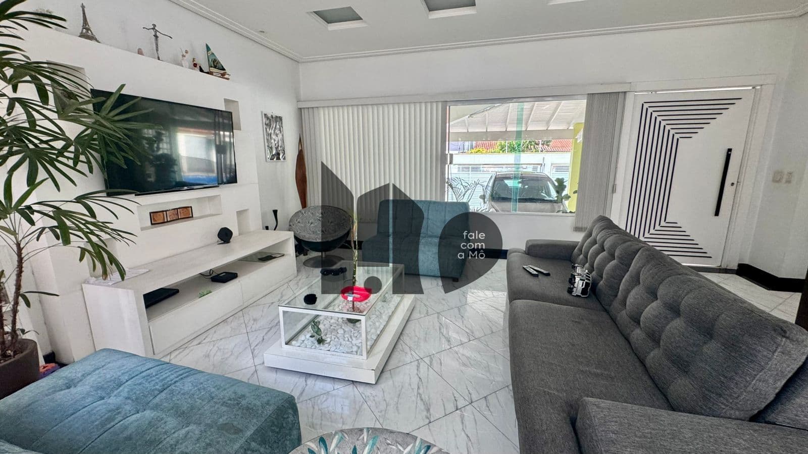 Casa no Parque dos Pássaros com piscina, 4 dormitórios e 4 vagas