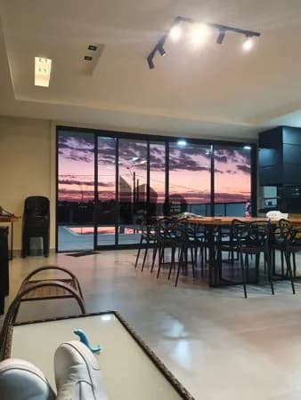 CHÁCARA EM CONDOMÍNIO FECHADO COM VISTA POR DO SOL – SARAPUÍ/SP
