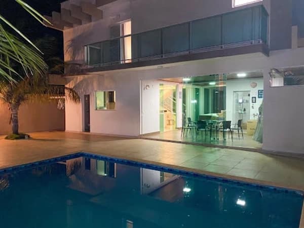 Casa com 4 quartos à venda no Bairro Jardim Karaíba - Uberlândia/MG