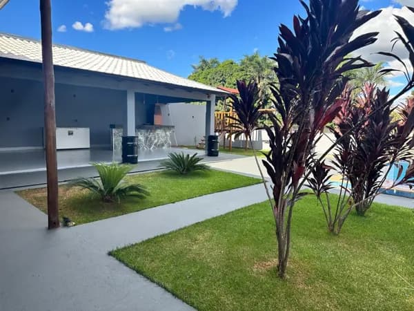 Chácara com 2 quartos à venda bairro Morada dos Pássaros - Uberlândia/MG