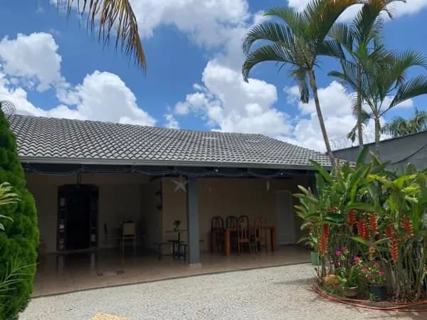 Casa com 3 quartos à venda, bairro Jardim Karaíba - Uberlândia/MG