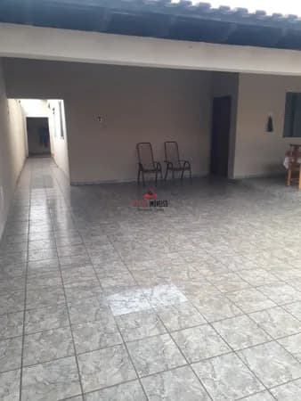 Casa com 3 quartos à venda no Bairro Jardim das Palmeiras - Uberlândia/MG