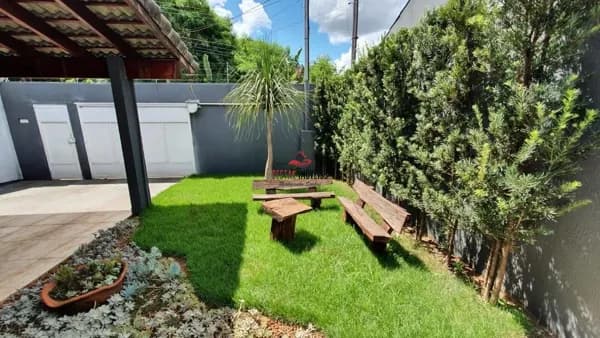 Casa com 3 quartos à venda, bairro Dona Zulmira - Uberlândia/MG