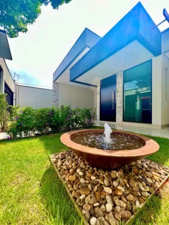 Casa a Venda no Bairro Santa Monica em Uberlandia/MG