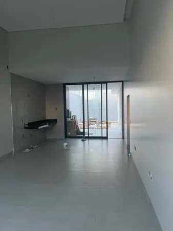 Casa com 3 quartos à venda, bairro Aclimação - Uberlândia/MG