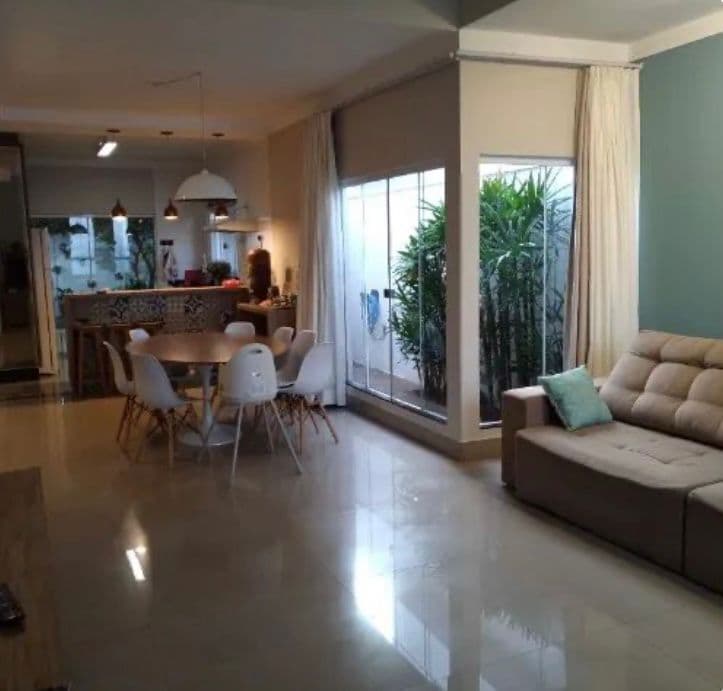 Casa com 4 quartos à venda no Condomínio Pinheiros - Uberlândia/MG