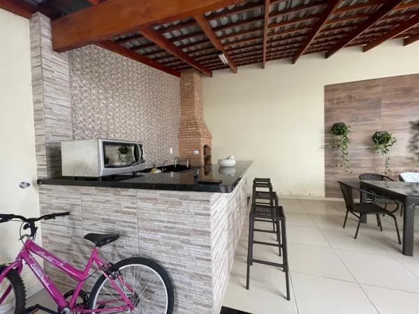 Casa com 3 quartos à venda bairro Jardim Europa - Uberlândia/MG