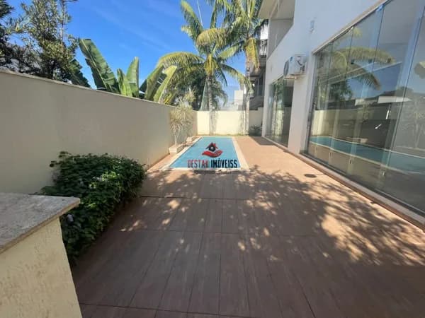 Sobrado com 4 quartos à venda, Condomínio Jardins Barcelona - Uberlândia/MG