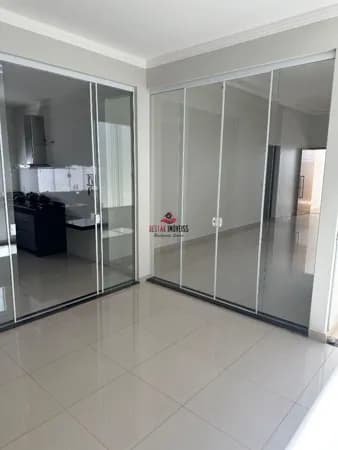 Casa com 3 quartos à venda, Bairro Alto Umuarama - Uberlândia/MG