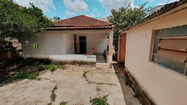 Casa com 4 quartos à venda, bairro Lidice - Uberlândia/MG