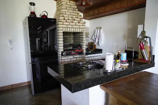 Sobrado com 3 quartos à venda bairro Bom Jesus - Uberlândia/MG
