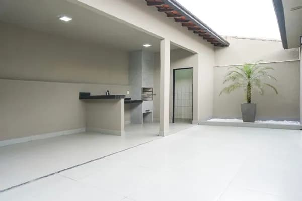 Casa com 3 quartos à venda, bairro Santa Mônica - Uberlândia/MG