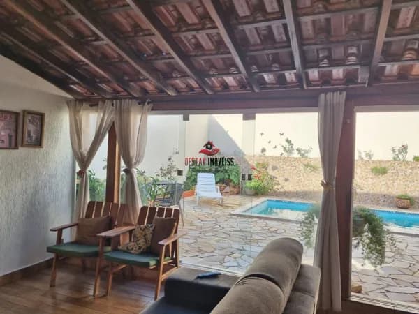 Casa à venda bairro Santa Mônica - Uberlândia/MG